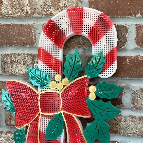 Vintage Candy Cane & Holly Christmas Light Hanging - Picture 3 of 9